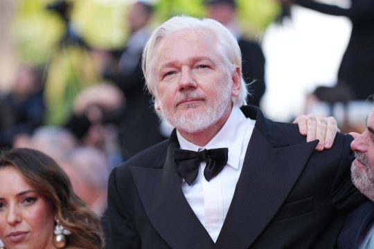 Assange_1020